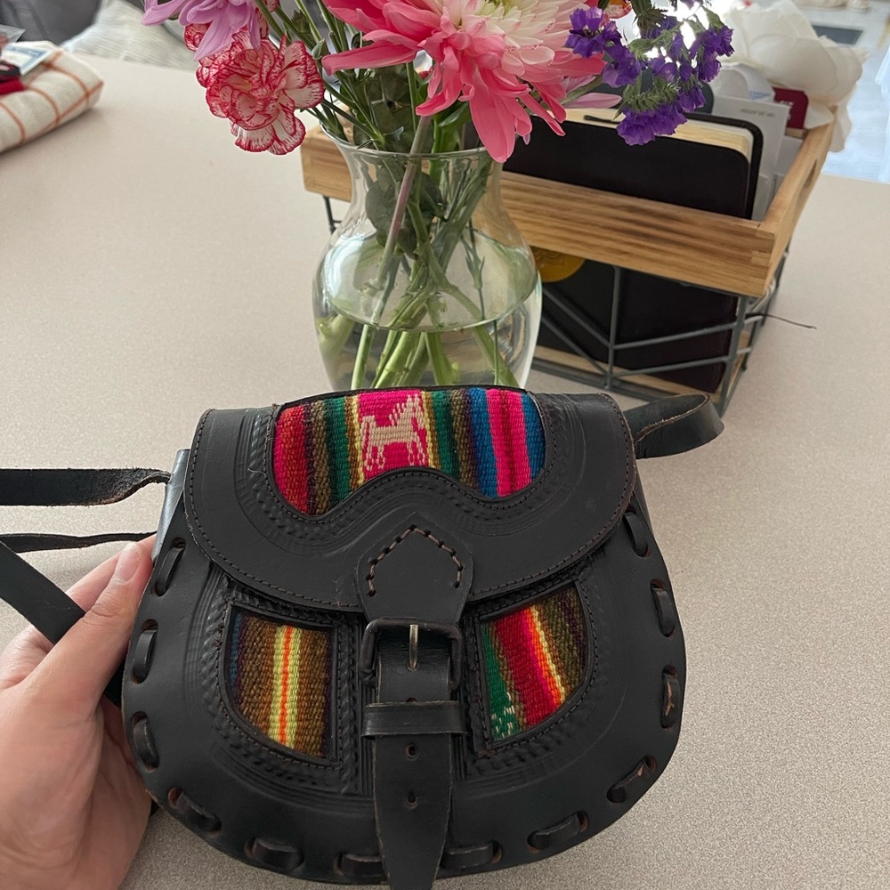 HANDMADE PERUVIAN LEATHER PURSE 👜